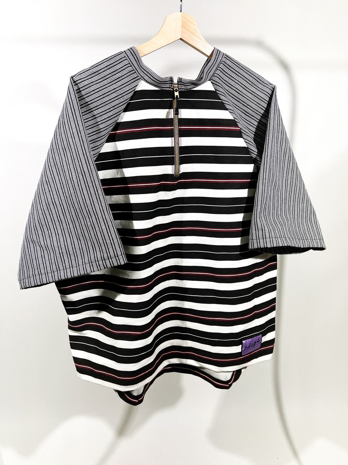 Striped Quarter Zip Raglan Short Sleeve Sz. XL
