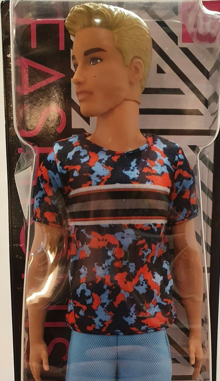 Fashionistas # 118