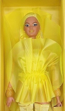 Cromatic Couture
