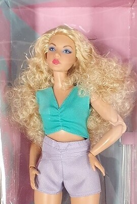 Looks Model #16