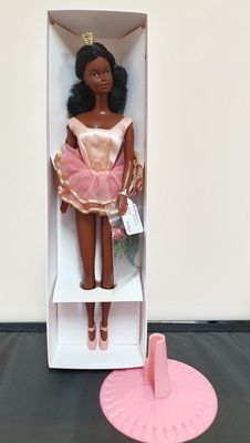 Ballerina Cara