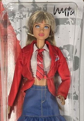 Mia