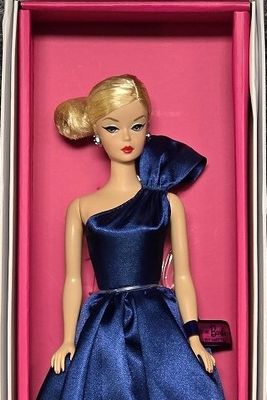 Sapphire Sophisticate