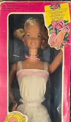 SuperSize Barbie Super Hair