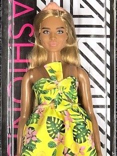 Fashionistas # 126