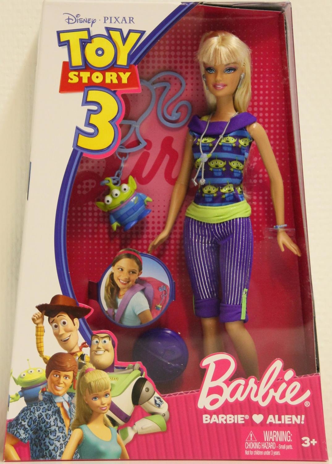 Barbie loves Alien!