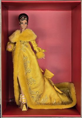 Guo Pei The Yellow Queen