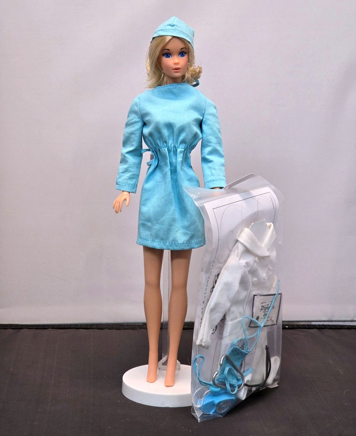 Repro Dr Barbie