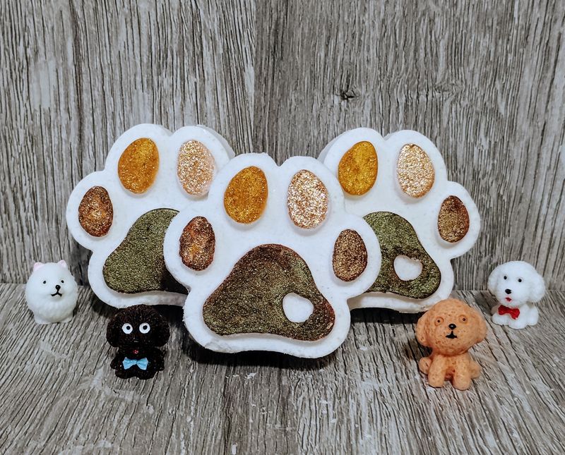 Puppy Paw Bath Bomb