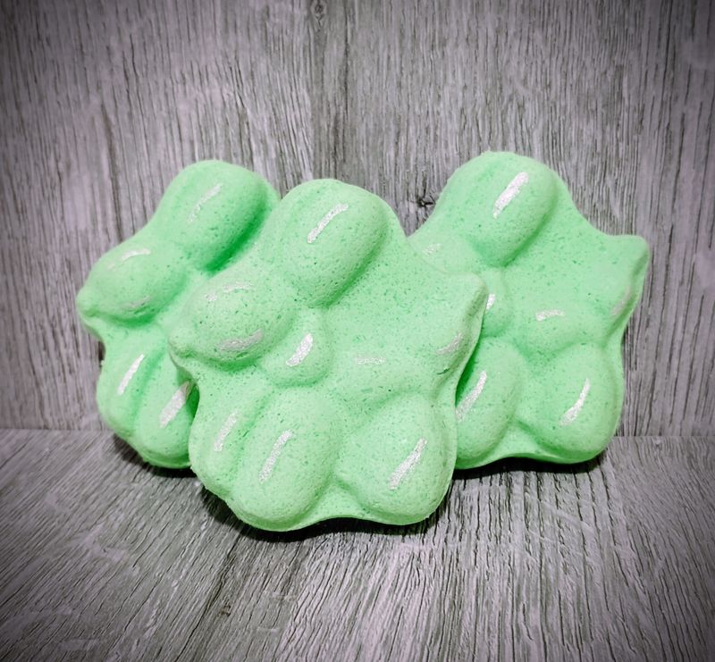 Balloon Dog Bath Bomb