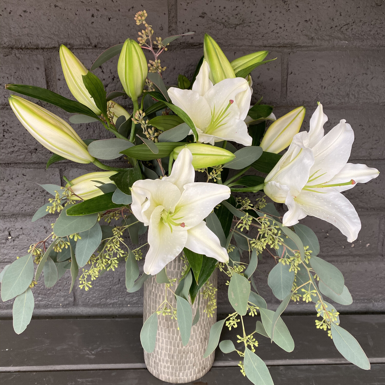 LILIES IN CERAMIC VASE (color choice) LILIES IN CERAMIC VASE (color choice)