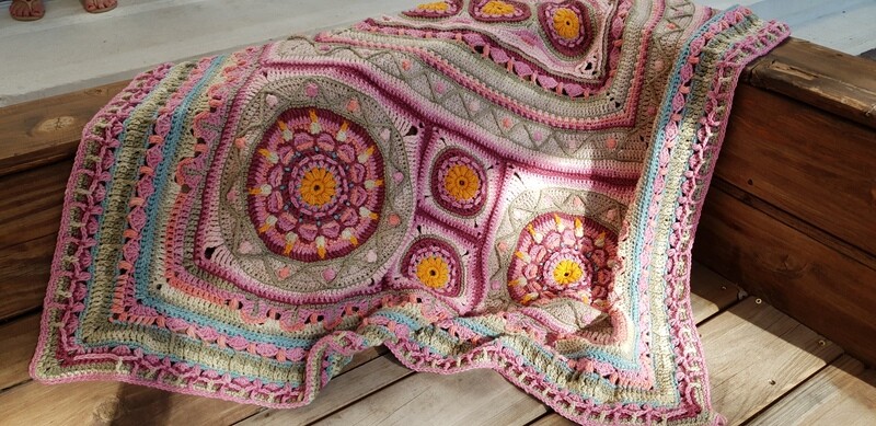 MoYa Feliz Crochet Kit