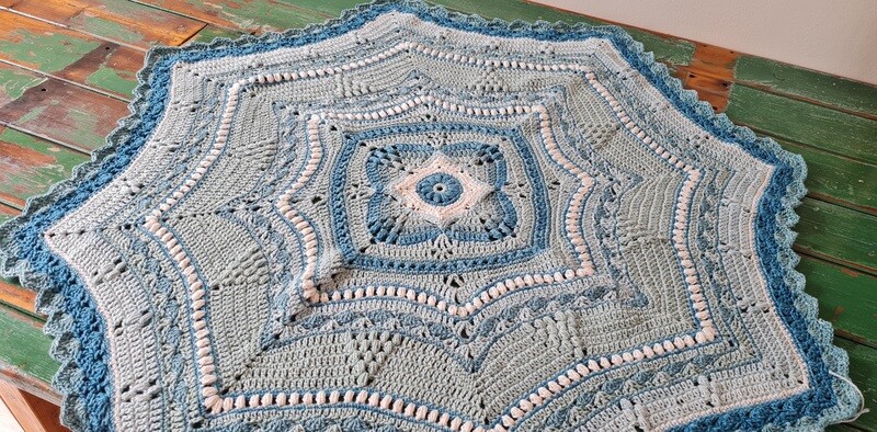 The Emmy Table Centre Piece / Baby Blanket Pattern
