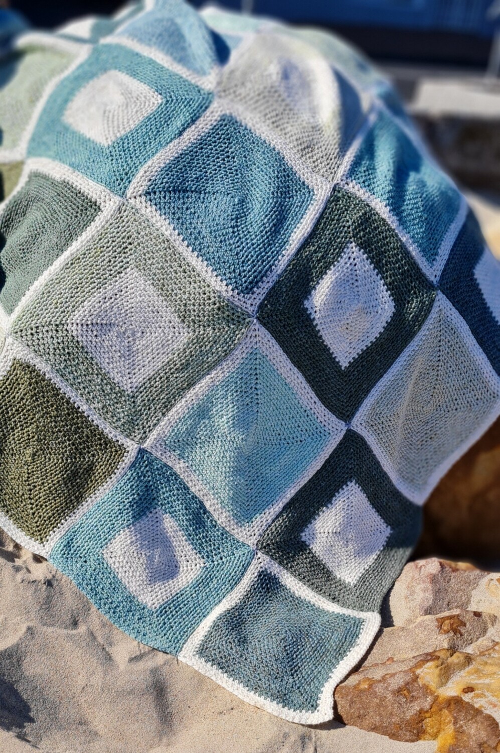 Happy Holidays Crochet Blanket Kit