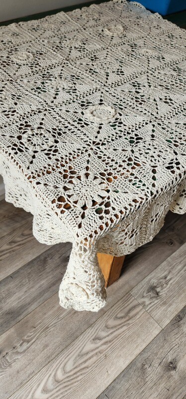 Grace Piccolo Tablecloth Pattern