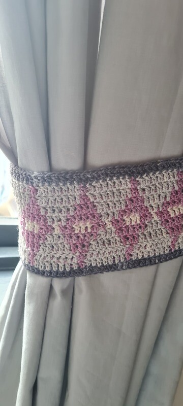 Moroccan Tiles Tiebacks Crochet Kit