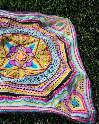 Universe in Bloom Kits