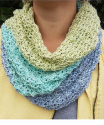 MoYa Fleur Mystique Cowl Crochet Pattern