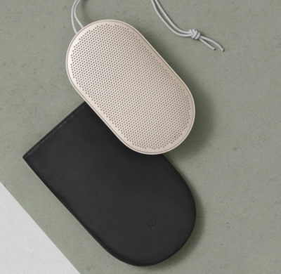 Beoplay P2 - Schutzhülle aus Leder