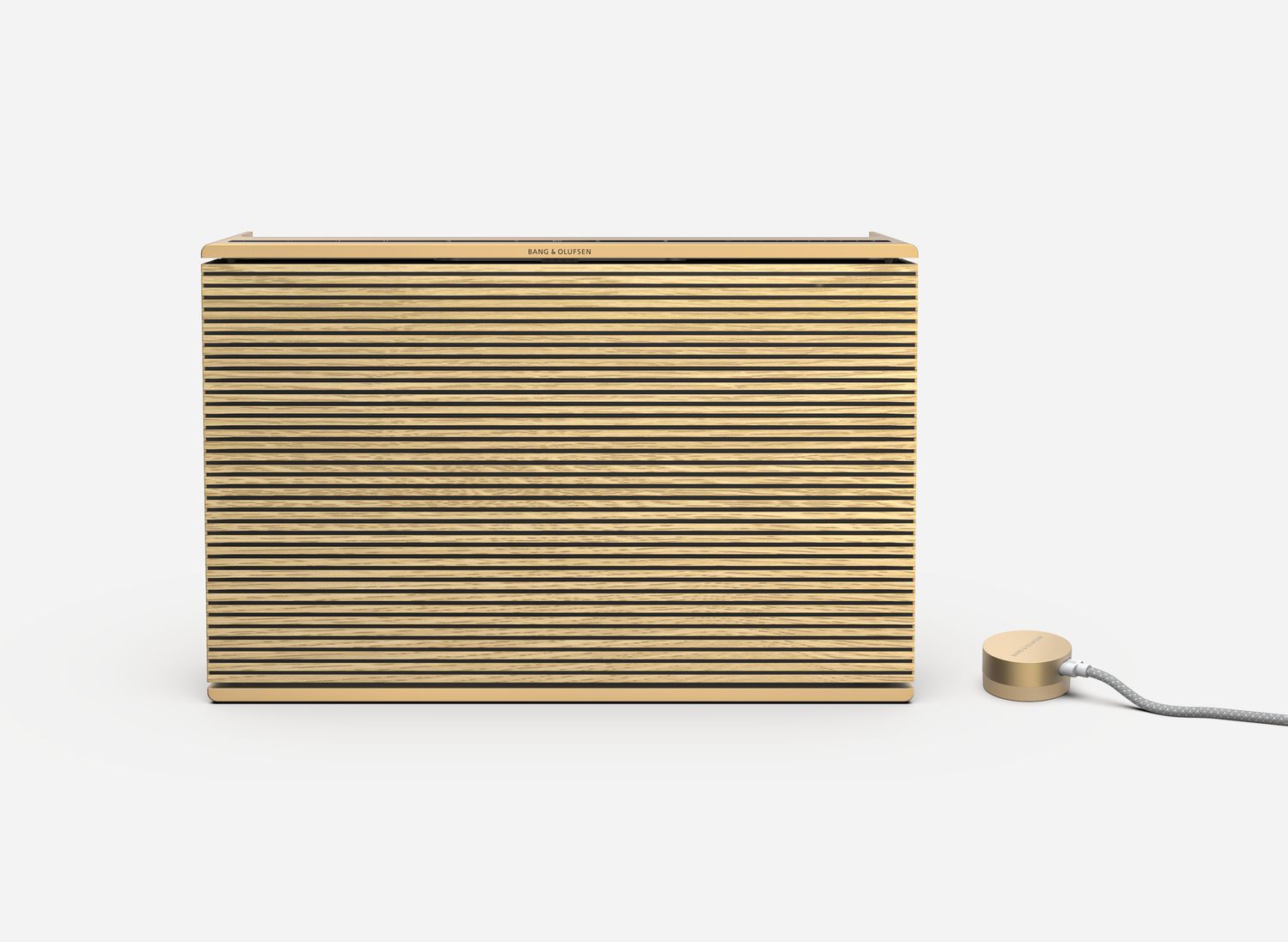 Bang &amp; Olufsen Beosound Level Gold Tone mit Light Oak