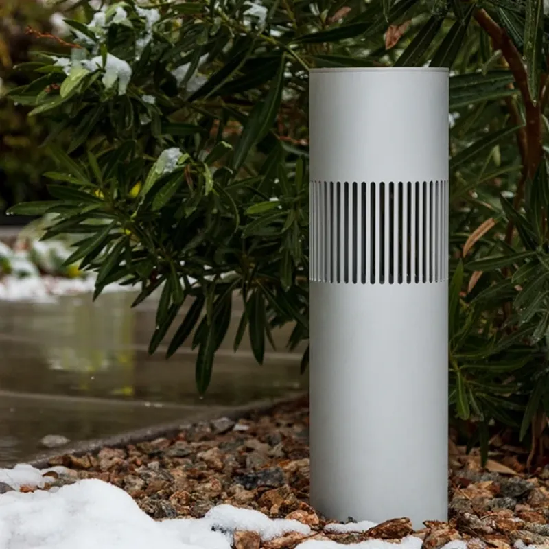 Beosound Bollard wetterfester Outdoor Lautsprecher Silber