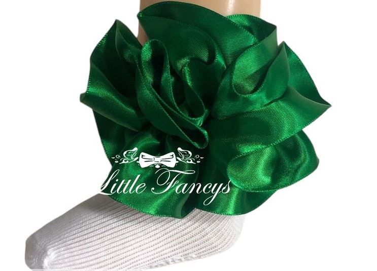 Elegant Green Ruffle Socks
