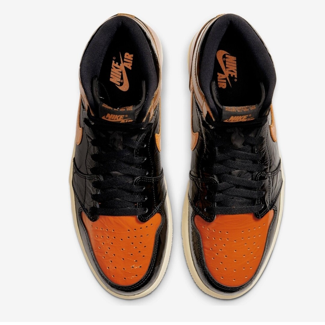 Air Jordan 1&#39;s Shattered backboard