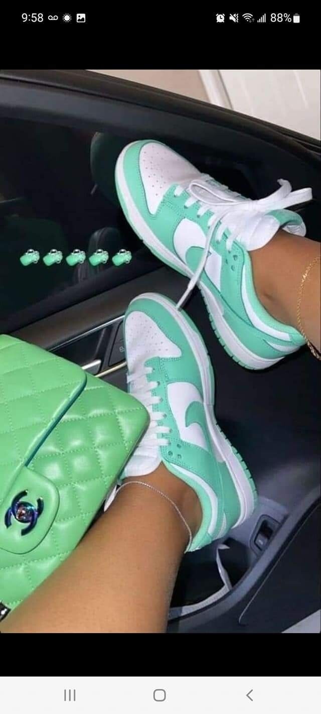 Nike Dunk Low Green Glow
