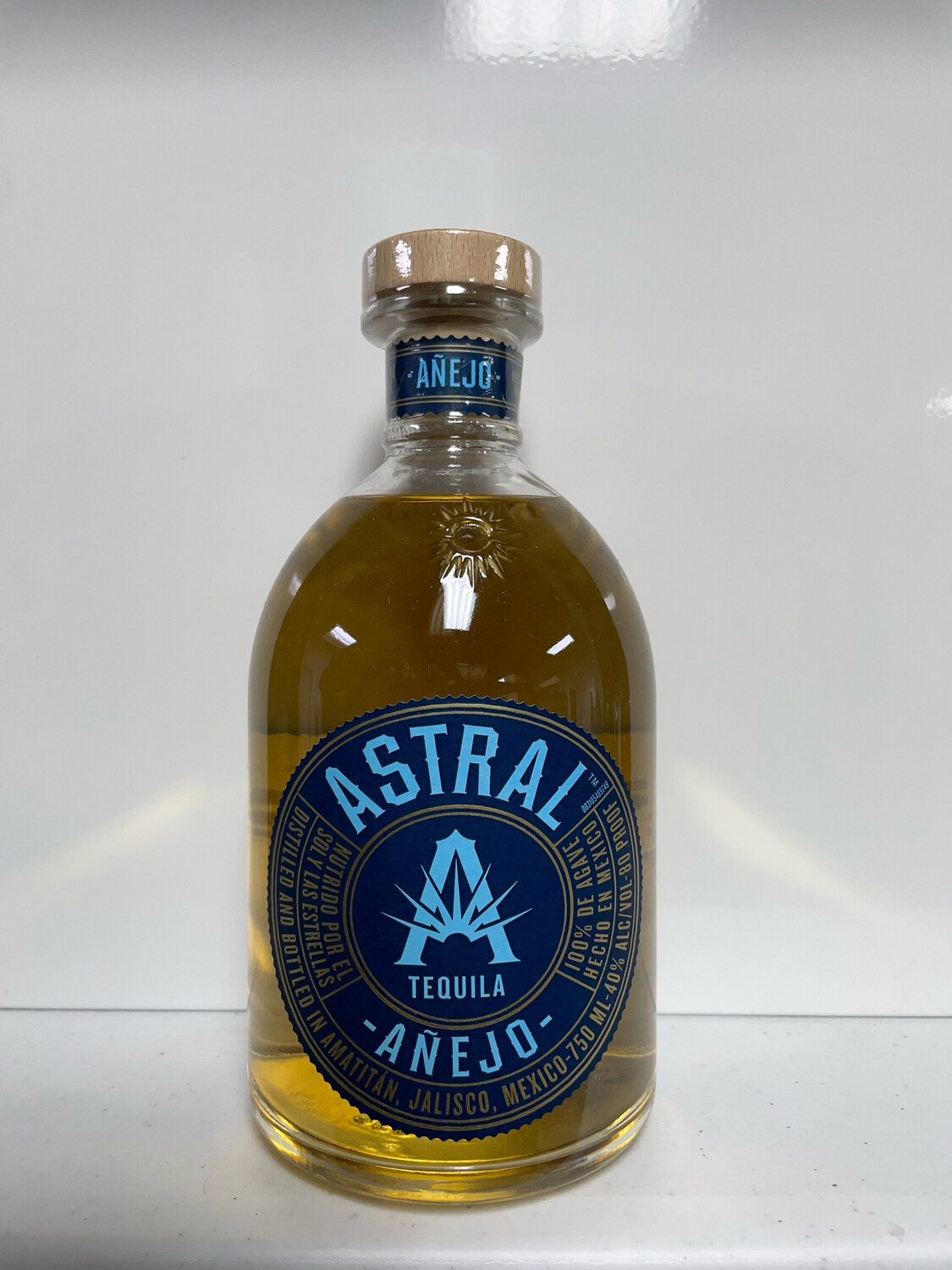 Astral Añejo 750ml