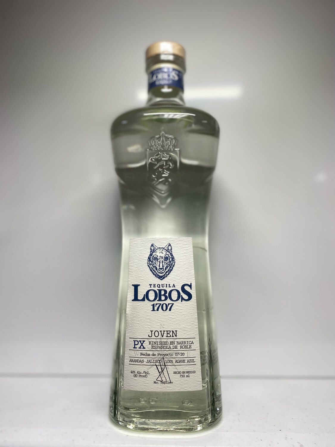 Tequila Lobos Joven 750mL