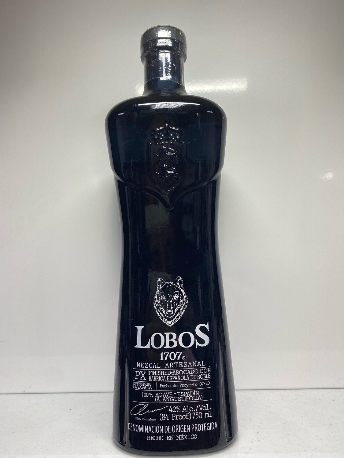 Lobos Mezcal Artesanal 750mL 