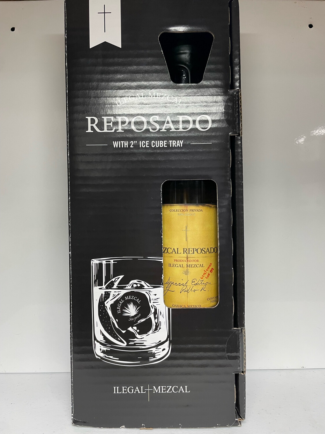 Ilegal Reposado 750ml with 2” Ice cube tray Giftset Mezcal