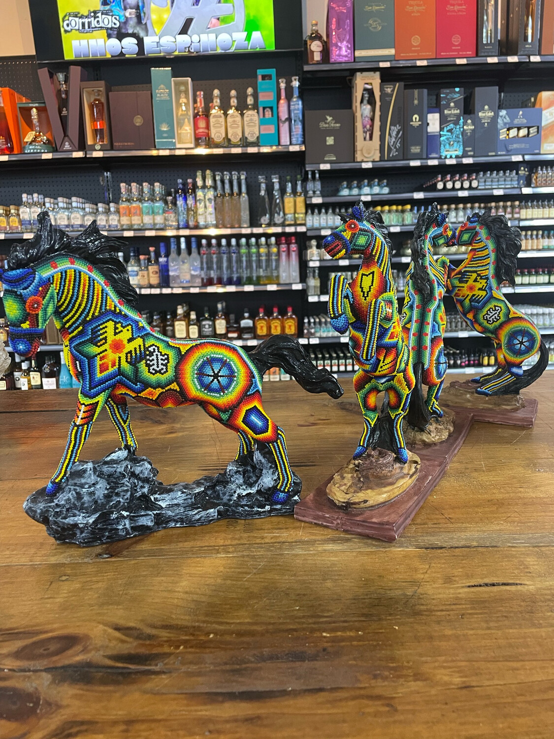 Caballo Azul (arte huichol 2023) 