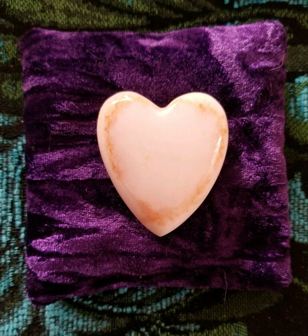 Sedona Holding Healing Heart White Light Crystal LOVE/ Red Rock Aura magnetic vortex imprint