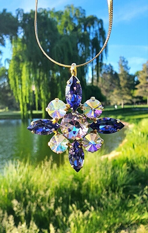 Gorgeous Angelic Christos Sophia Radiant Codes Holy LOVE 
 Pendant 244.00