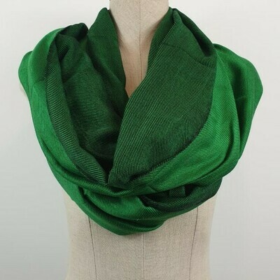 Doubleface Shawl Bright Green & Black