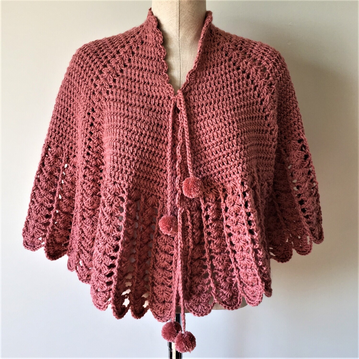 Bed jacket (liseuse) dark pink crochet