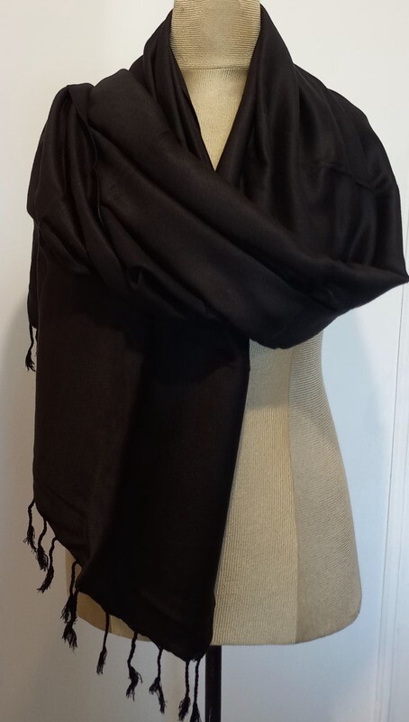 Double-face Shawl: Black
