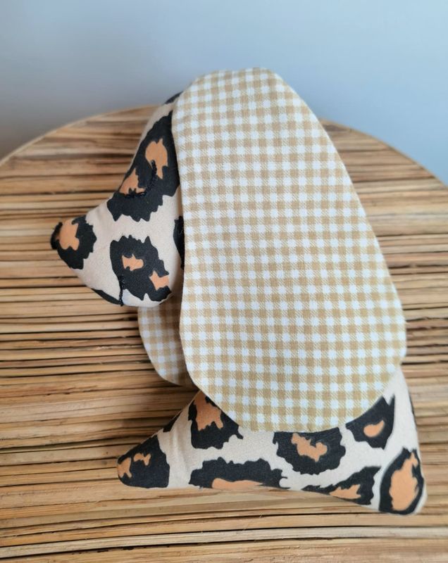 Mini Cocker Spaniel, Tiger &amp; Beige in White Ears