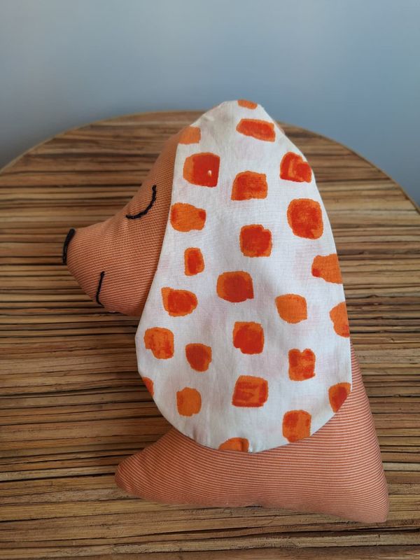 Mini Cocker Spaniel, Light Orange &amp; Orange Points in White Ears