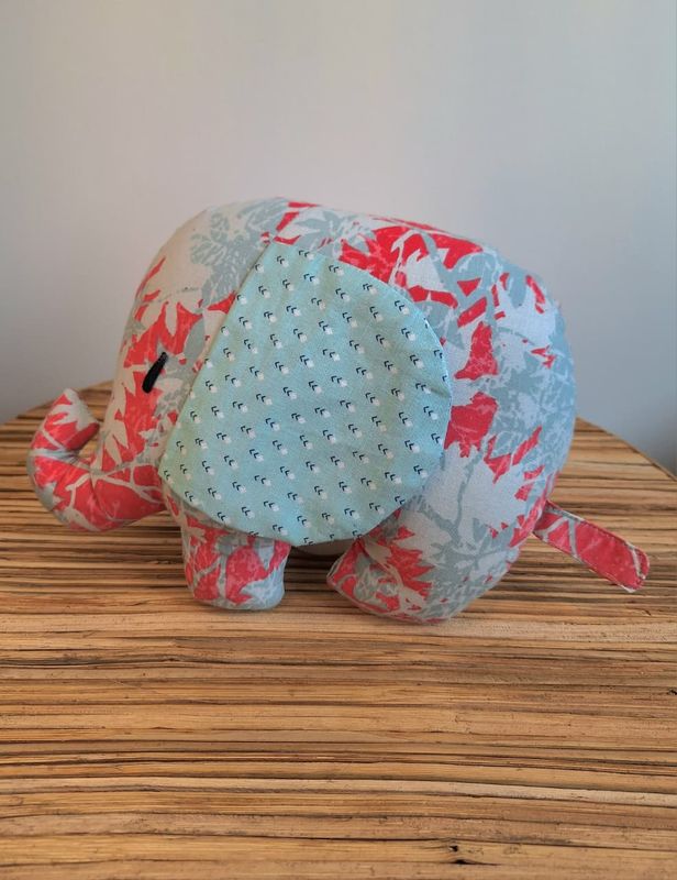 Mini Elephant: Leaves Turquoise on Pink with Turquoise Ears
