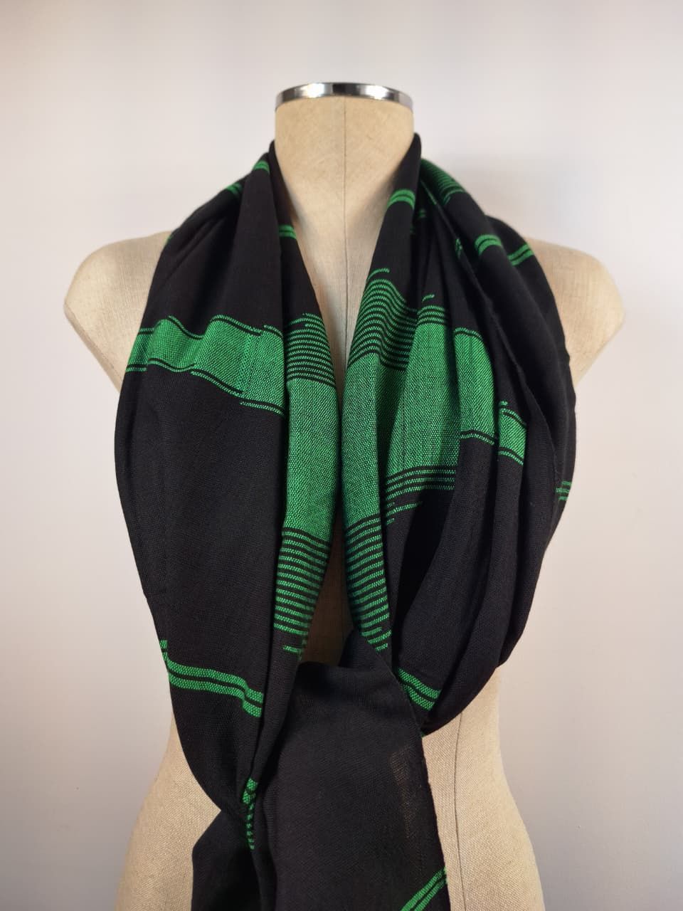 Marsoum: Black and Green (60x200cm)