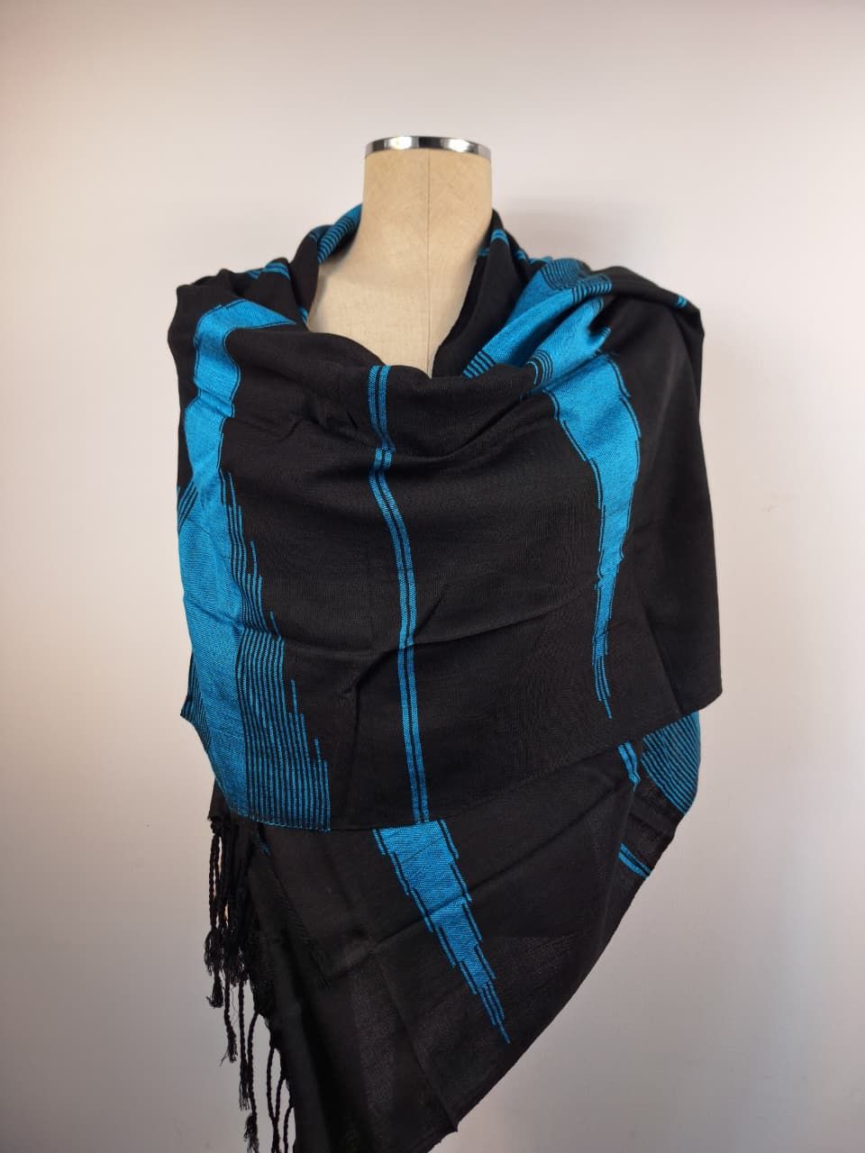 Marsoum: Black and Turquoise (60x200cm)