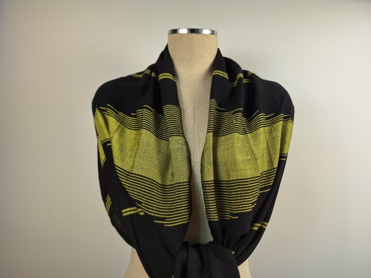 Marsoum: Black and Yellow (60x200cm)