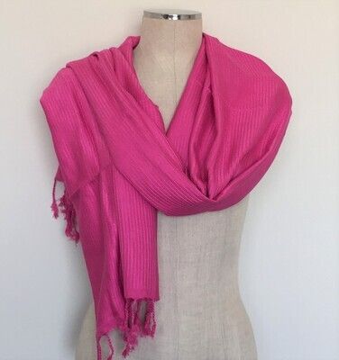 Dafayer Fuchsia Scarf