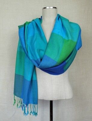 VC Shawl: Green Dark Turquoise