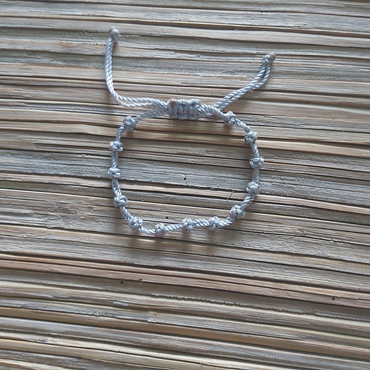 Knotted Bracelet: Grey