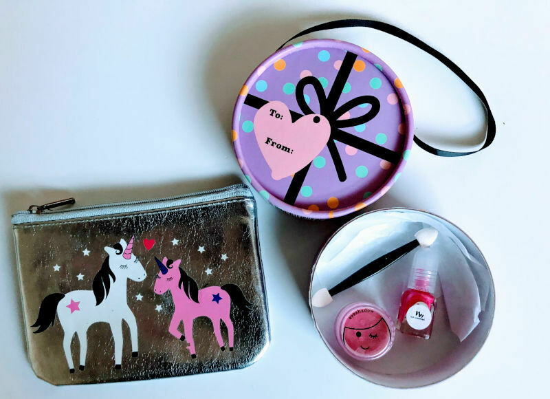Play Makeup Gift Bag - Silver Unicorns Play Makeup Gift Bag - Silver Unicorns