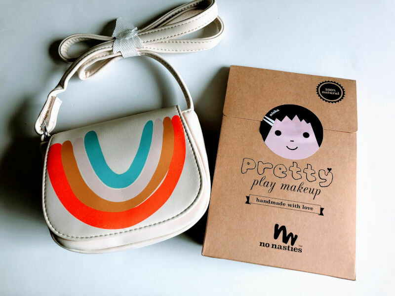 Play Makeup Gift Bag - Cute Rainbow Play Makeup Gift Bag - Cute Rainbow