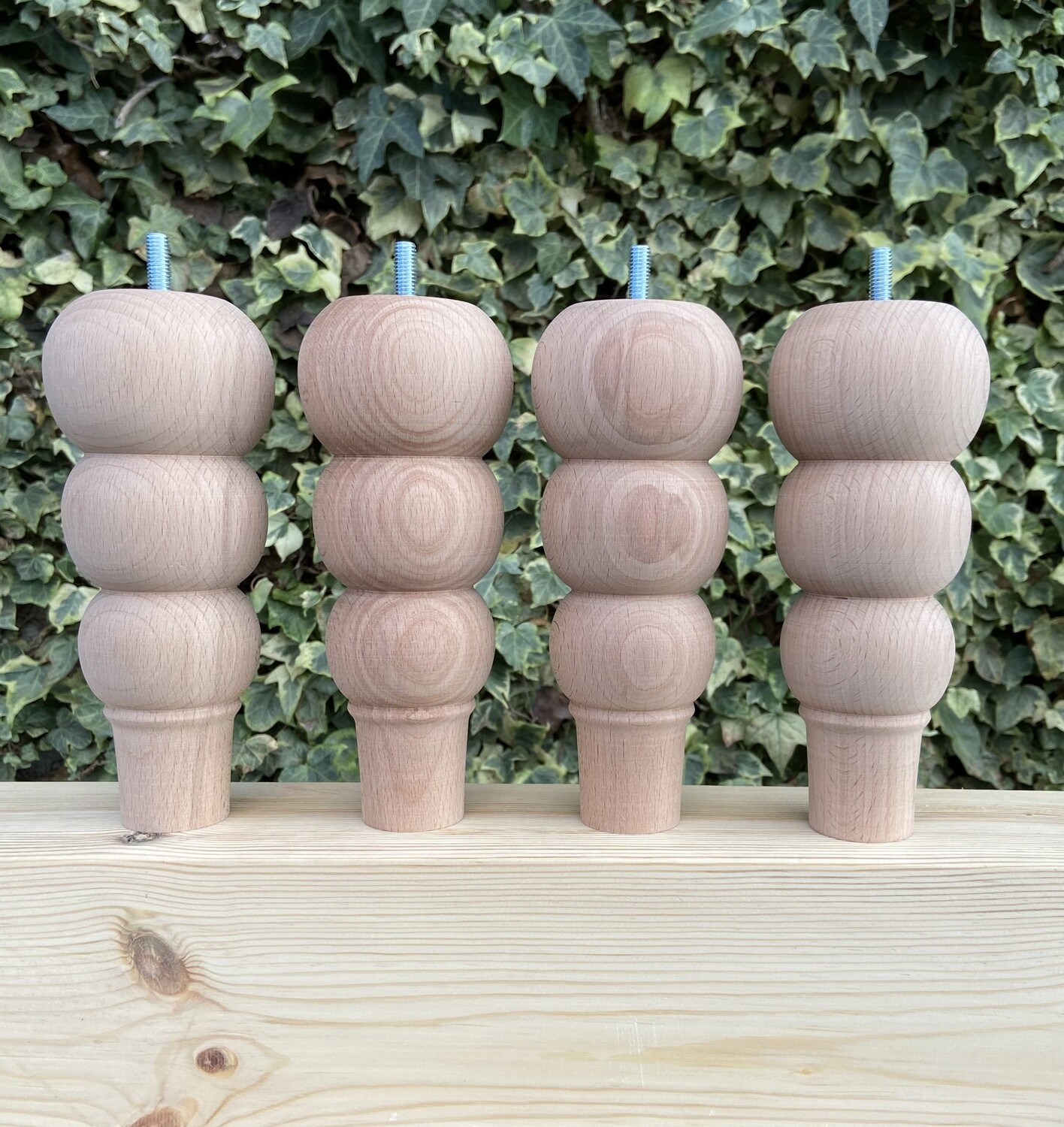 Bobbin pearl short stool leg . Set of four.